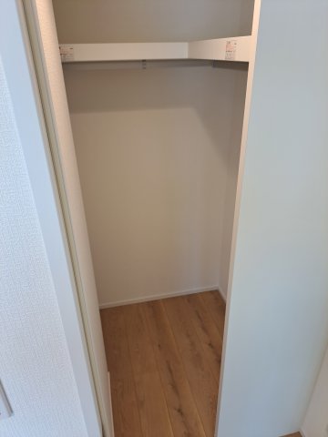 収納　お洋服もたくさんしまえます