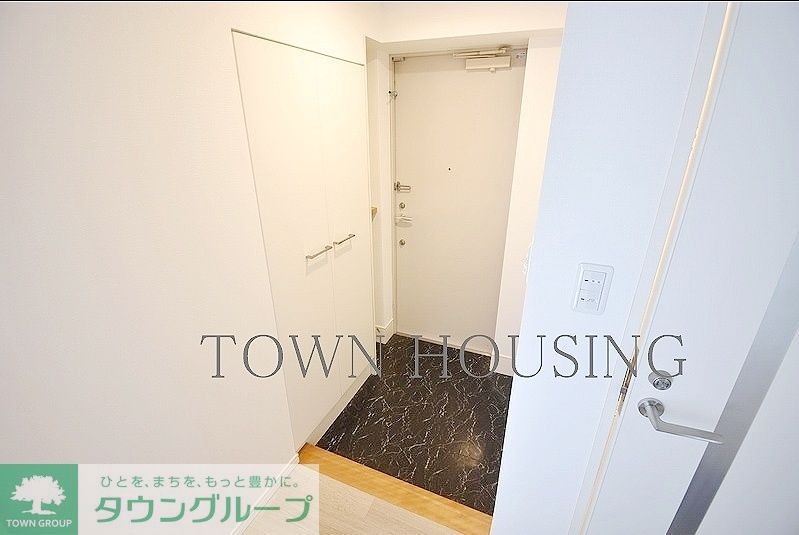 玄関　お部屋探しは株式会社　タウンハウジング　までお気軽にお問合…