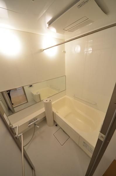 バス・シャワールーム　お問い合わせはタウンハウジングまで