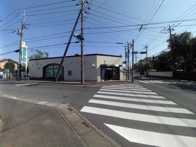 銀行　埼玉りそな銀行伊奈支店（銀行）まで1164m