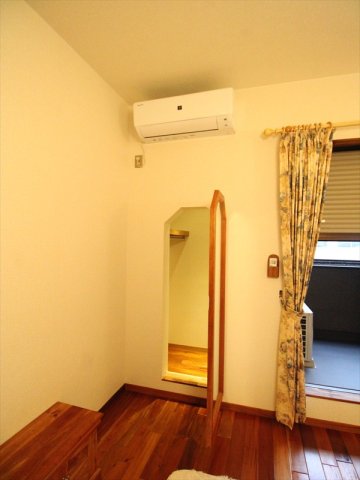 その他設備　エアコン／収納：ウォークインクローゼット（写真は別室）