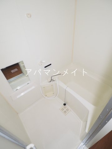 バス・シャワールーム　ゆったり過ごせるお風呂です