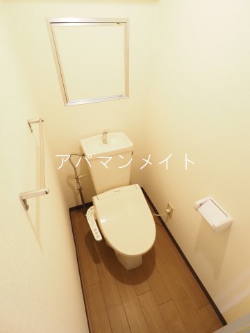 トイレ　シンプルで使いやすいトイレです