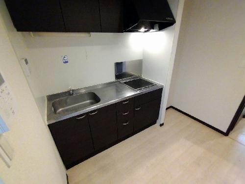 キッチン　シングルレバー設置　収納たっぷり！