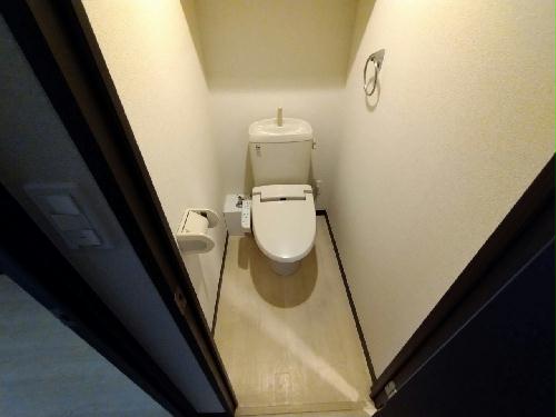 トイレ　■温水洗浄便座付