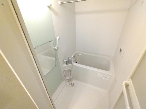 バス・シャワールーム　手摺＆鏡付き