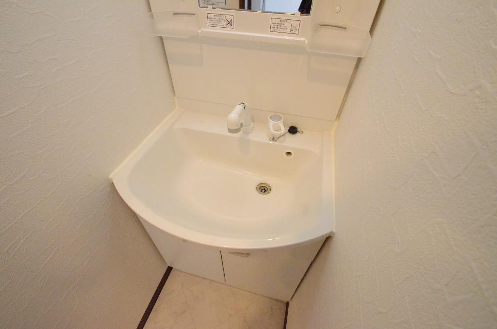 洗面設備　洗髪洗面化粧台