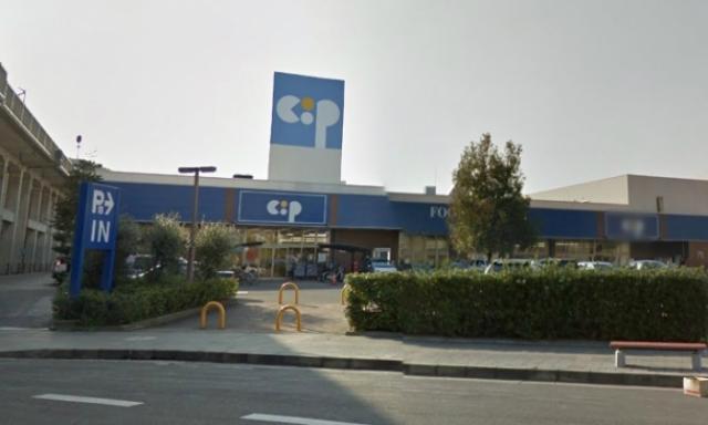 スーパー　コープ栗林（スーパー）まで699m