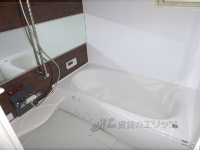 バス・シャワールーム　【参考画像】別の物件の写真です