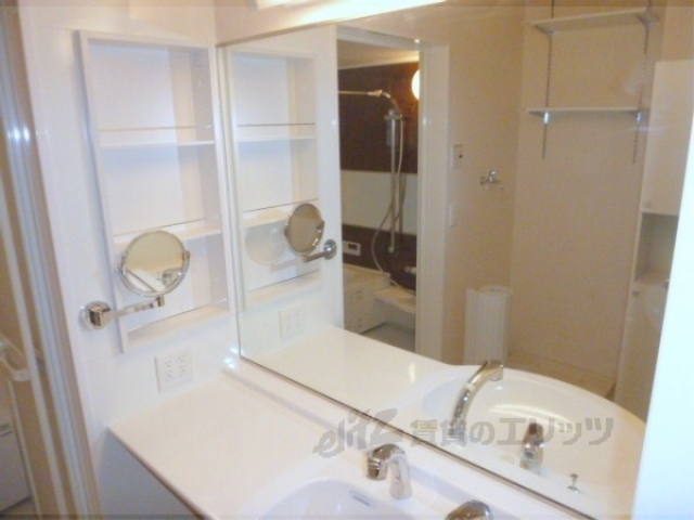 洗面設備　【参考画像】別の物件の写真です