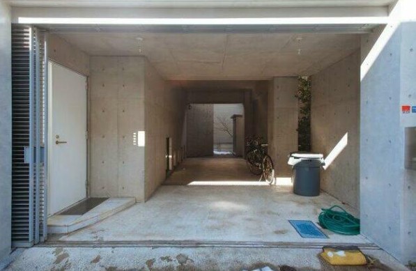 エントランス　エントランス