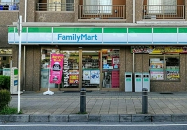 コンビニ　ファミリーマート中嶋屋豊四季駅前店（コンビニ）まで176m