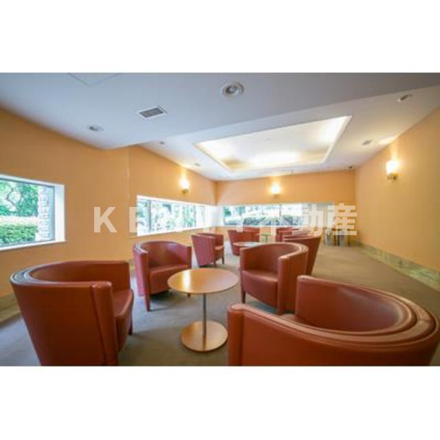 ロビー　ゆとりのあるロビーです