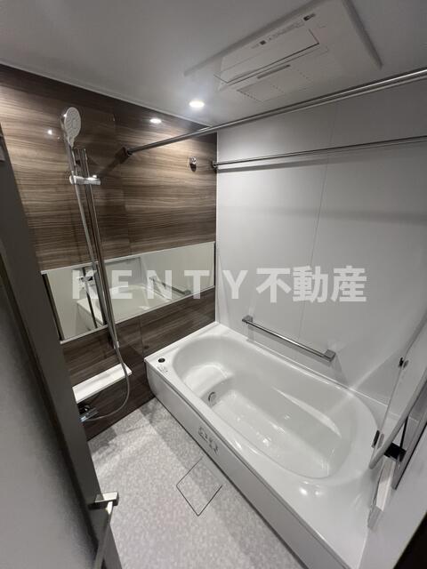 バス・シャワールーム　お風呂で日々の疲れを落としましょう