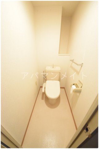トイレ　清潔感のあるトイレです