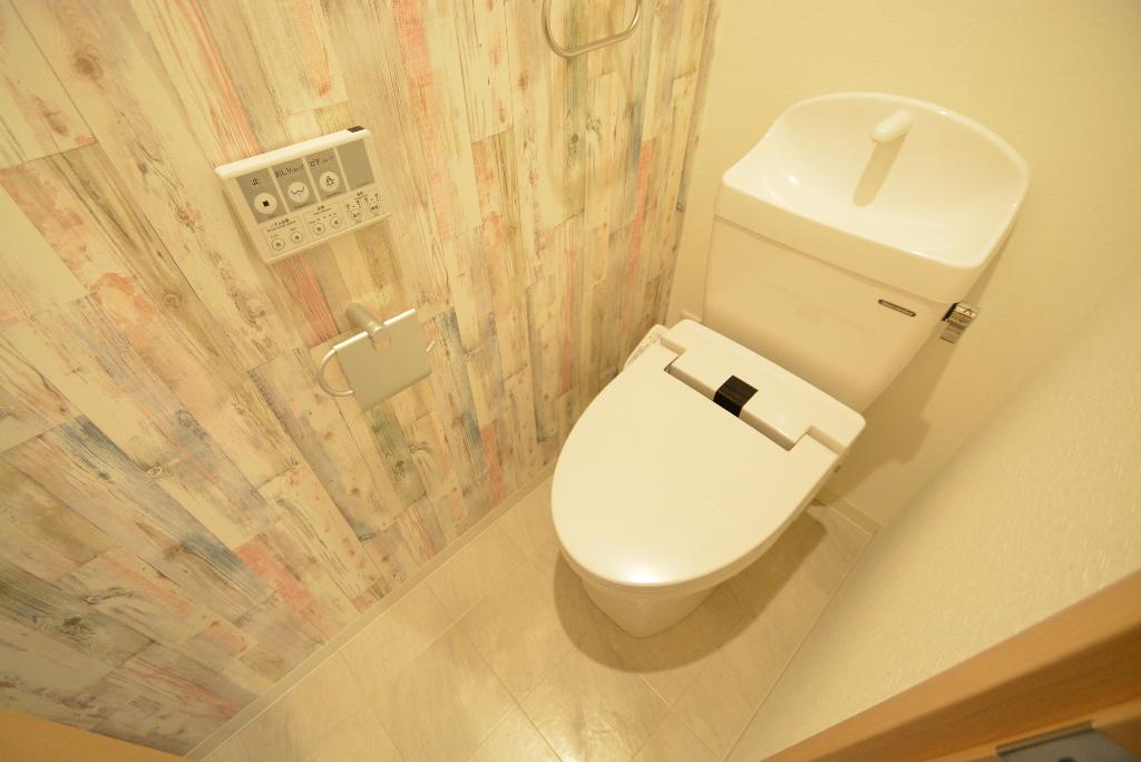 トイレ　シャワー付トイレ