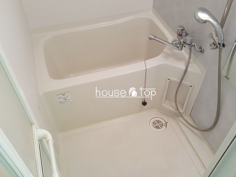 バス・シャワールーム　１日の疲れを取れるゆったりとしたお風呂です♪