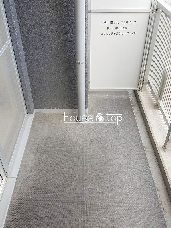 バルコニー　日当たりの良いバルコニーです♪