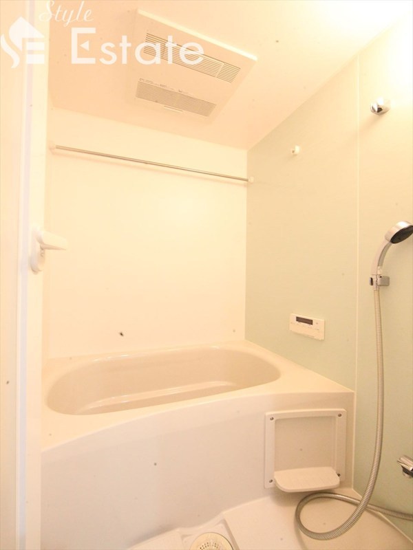 バス・シャワールーム　バスルーム