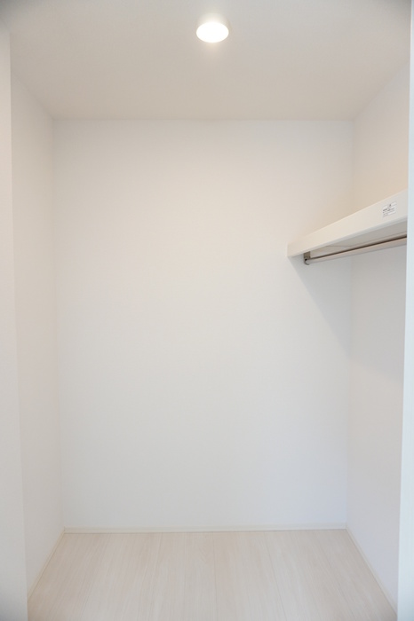 収納　ウォークインクローゼット