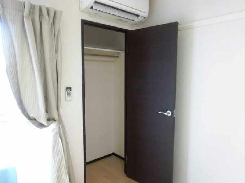 収納　ハンガーかけ付です！