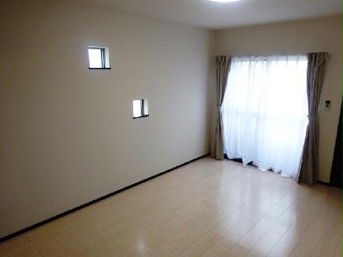 居室・リビング　高遮音界壁で快適空間！