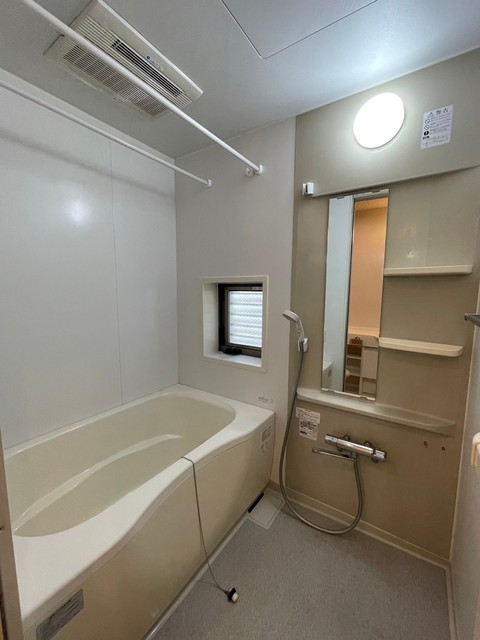 バス・シャワールーム　乾燥機・追焚機能付バス