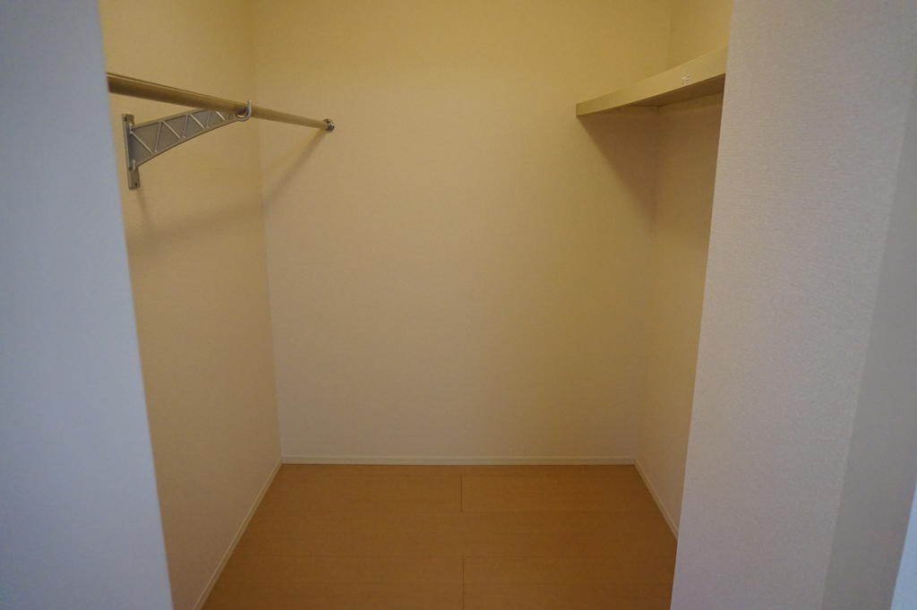 収納　写真・動画・パノラマは同物件左右反転間取りのものです