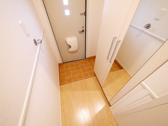 玄関　明るい玄関です