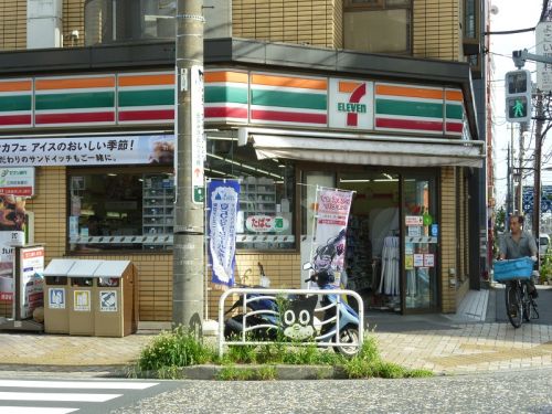 コンビニ　セブン‐イレブン 森下店（コンビニ）まで182m