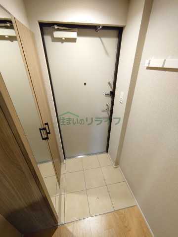 玄関　アルティザ氷川台