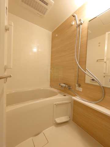 バス・シャワールーム　ハレマカニ御苑