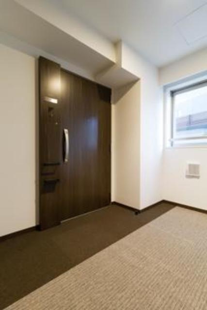 玄関　※写真は同タイプ住戸です。