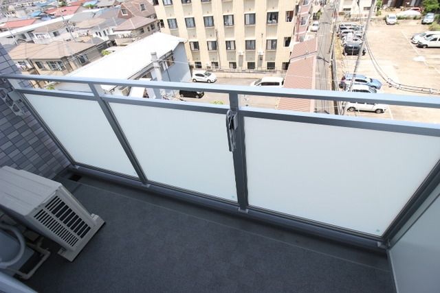 バルコニー　少し奥行きのあるバルコニー