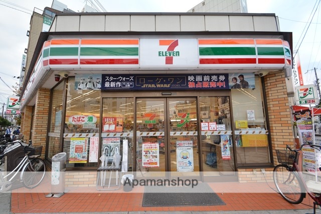 コンビニ　セブンイレブン（コンビニ）まで386m