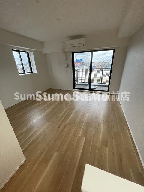 居室・リビング　こちらの居間で趣味の時間をお楽しみください