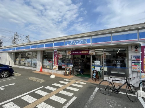 コンビニ　ローソン 大和南林間五条通り店（コンビニ）まで386m