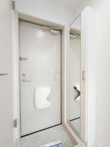 玄関　ガーネット高円寺