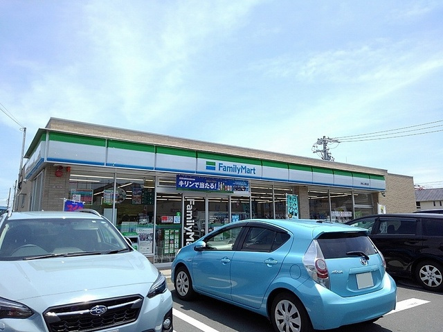 コンビニ　ファミリーマート浜松上島北店（コンビニ）まで150m