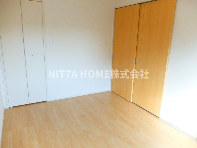 その他部屋・スペース　エアコン付きで寝室としても快適ですね＊