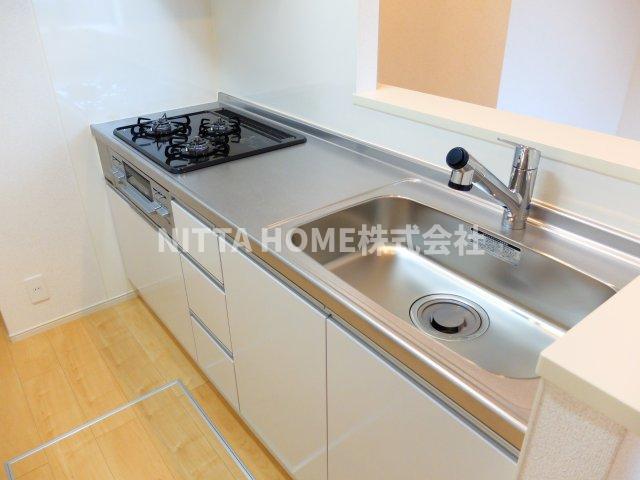 キッチン　アイランドキッチンを採用しています♪