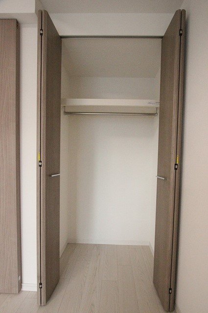 収納　同物件別号室の写真です。