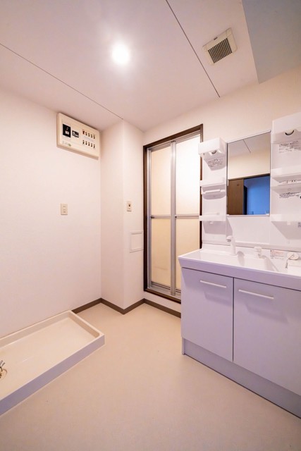 洗面設備　【洗面化粧台】※別号室写真　現状優先とします