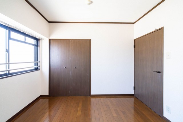 収納　【洋室】※別号室写真　現状優先とします