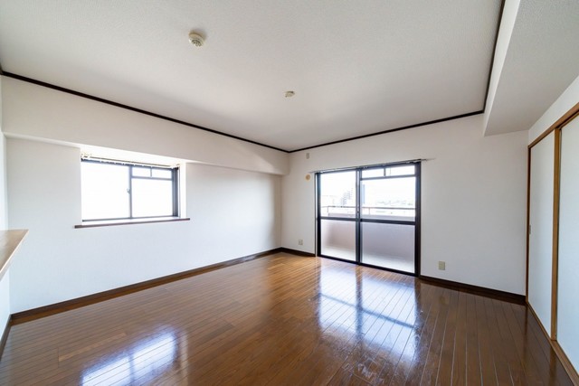 居室・リビング　【リビングダイニング】※別号室写真　現状優先とします