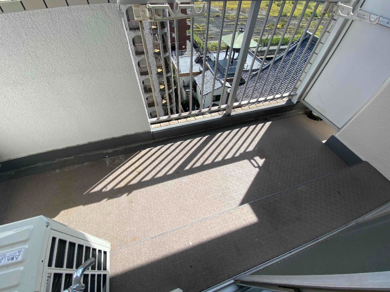 玄関　同物件別部屋イメージ