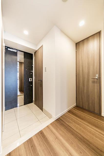 玄関　※写真は同タイプ住戸です。