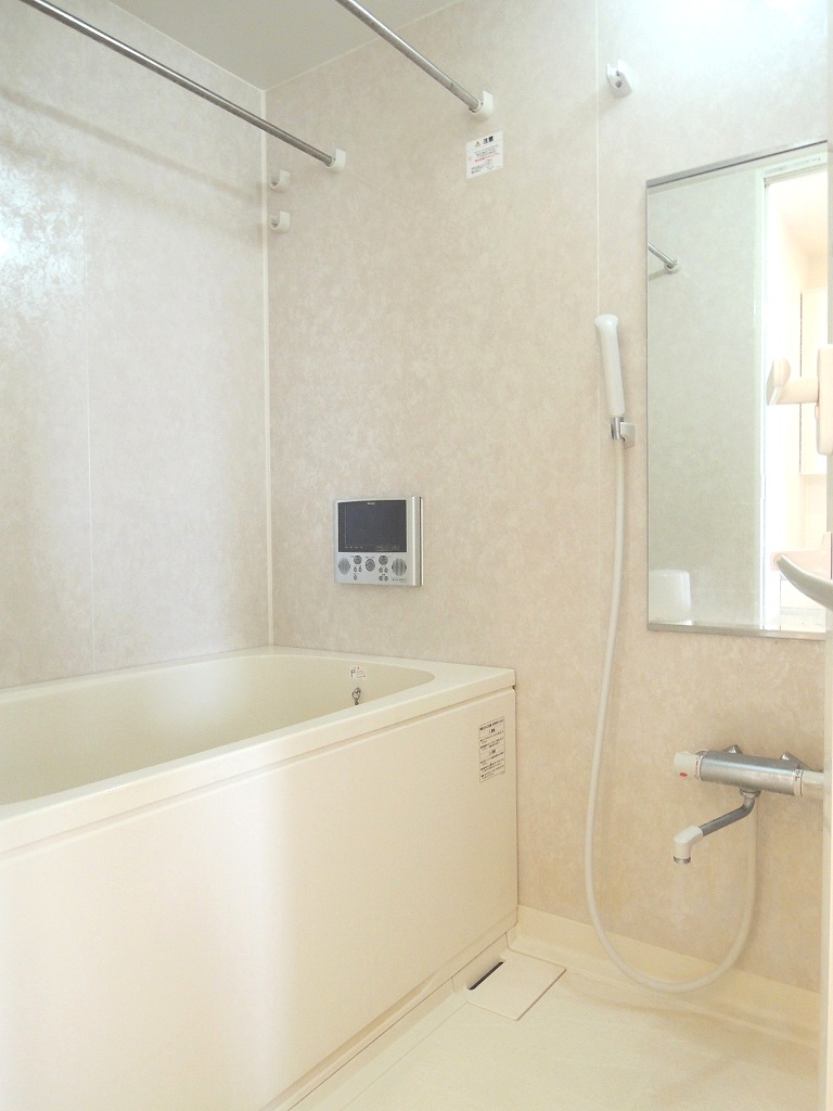 バス・シャワールーム　別室参考写真。