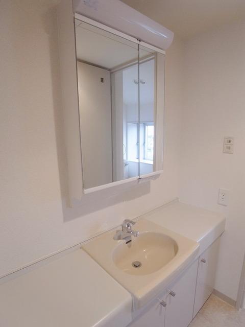 洗面設備　別部屋参考写真