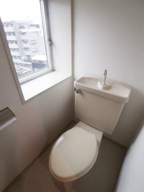 トイレ　別部屋参考写真